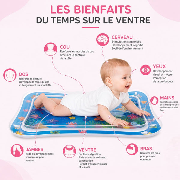 Bébé sur tapis aquatique tummy time