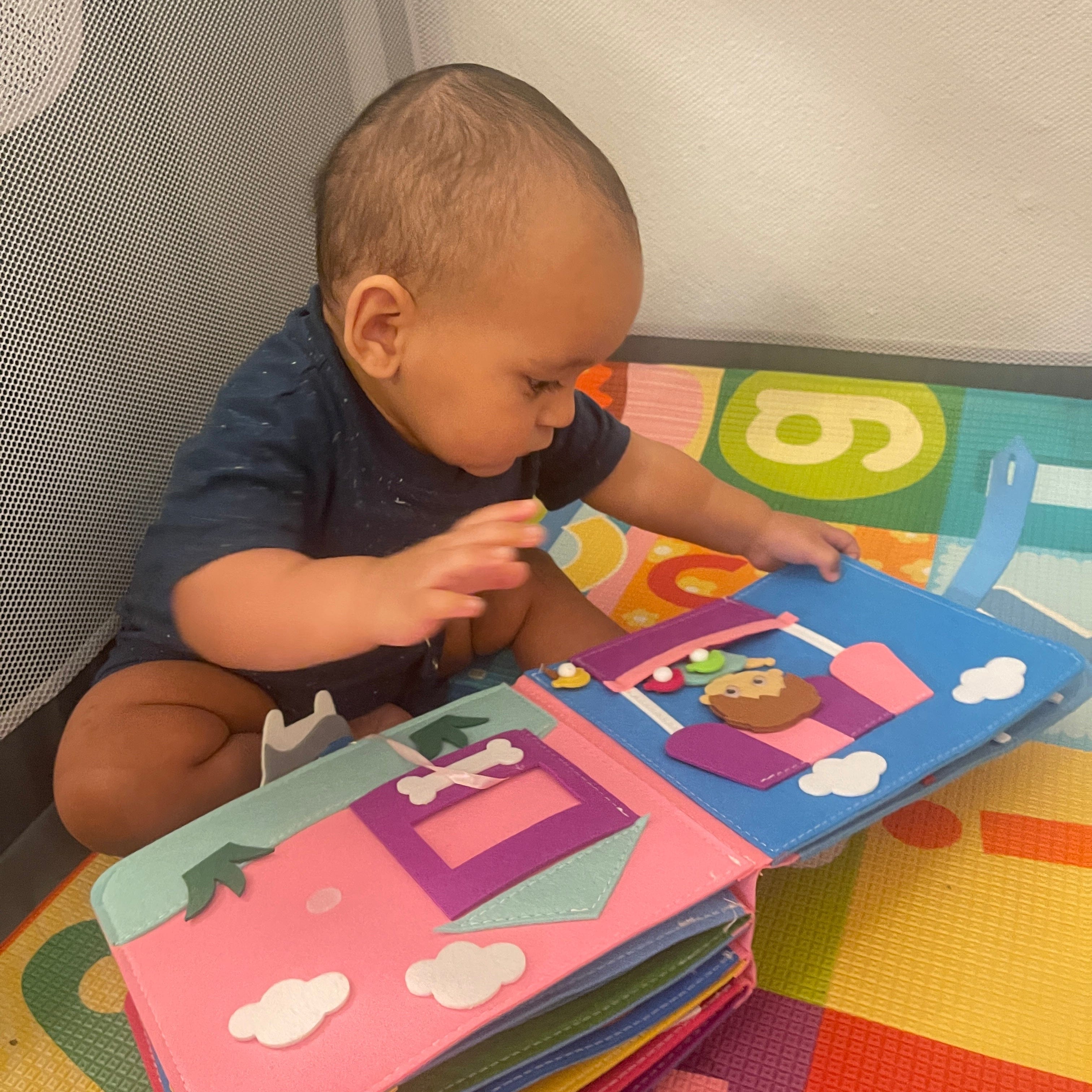 Livre en tissu Montessori pour Bébé – Pour Les Petits